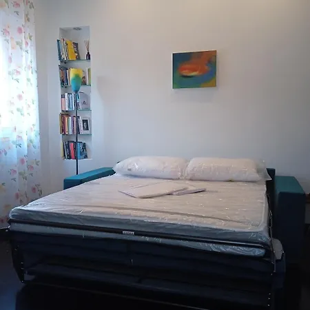 Apartment Monolocale Aurelia *